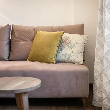 Gorgeous Pastel Centre Of By Houseys * Kaunas