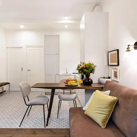 Apartment Gorgeous Pastel Centre Of By Houseys *